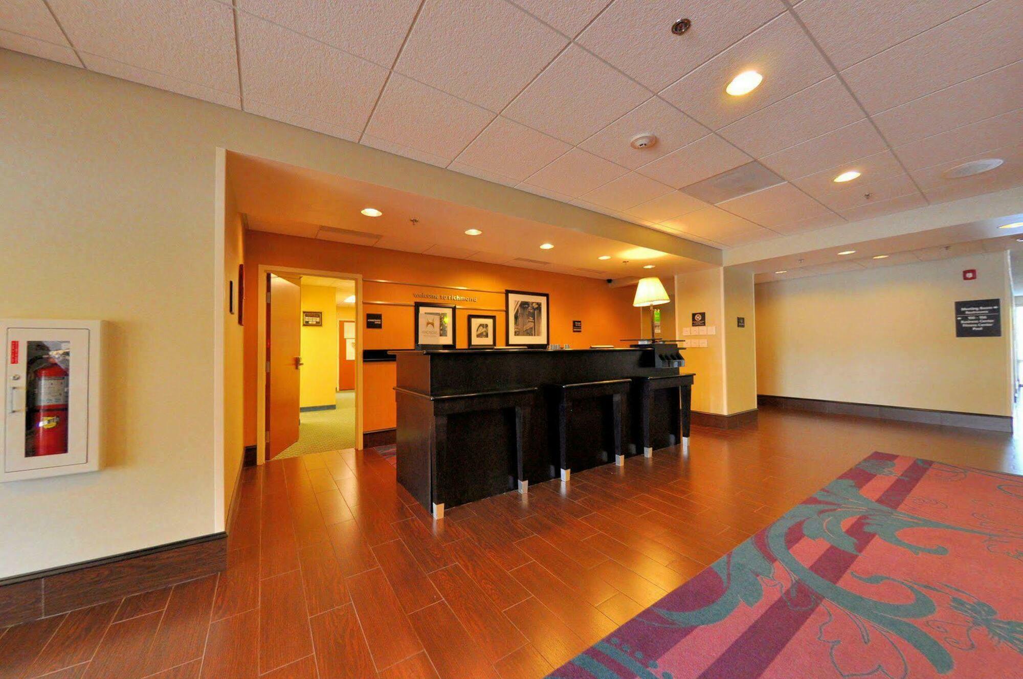 Hampton Inn Richmond - South Interno foto